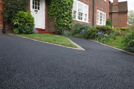 Tarmacadam